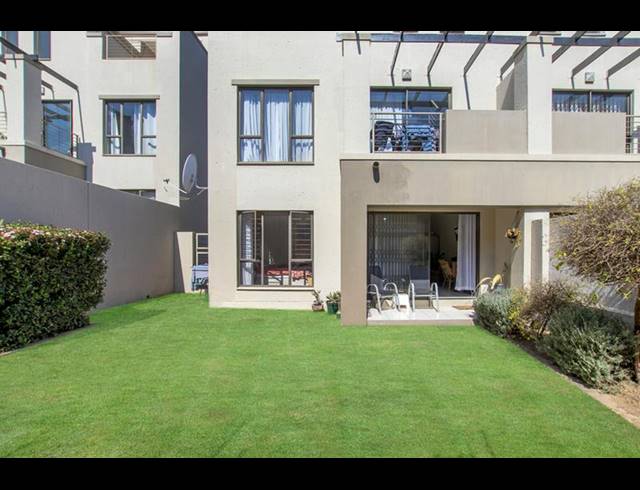 1 BEDROOM APARTMENT FOR SALE IN DOUGLASDALE